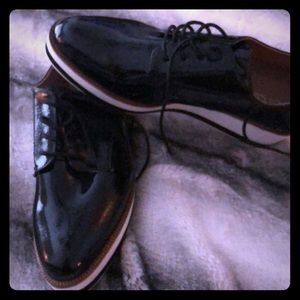 “Abound” platform shoes